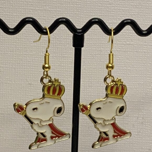 Snoopy Earring, Snoopy Lover, Peanuts Earring, Gift Idea, Snoopy Jewelry - Picture 3 of 4